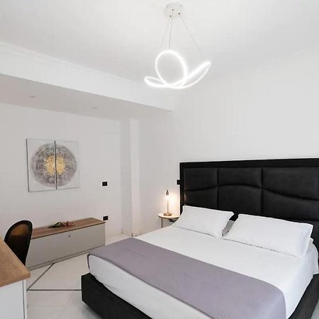 Apartments Hotel Real Suite Napoli Chiaia Mergellina Εξωτερικό φωτογραφία