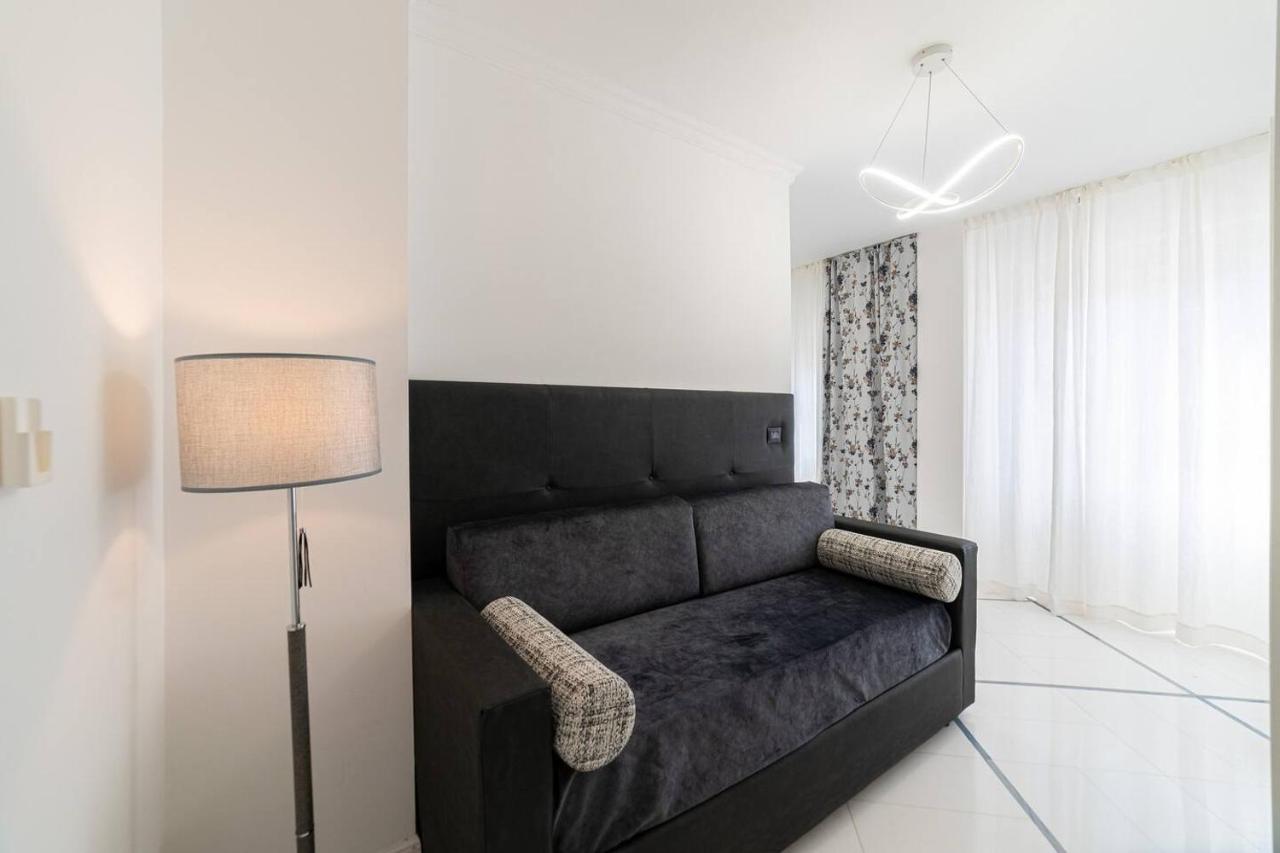 Apartments Hotel Real Suite Napoli Chiaia Mergellina Εξωτερικό φωτογραφία
