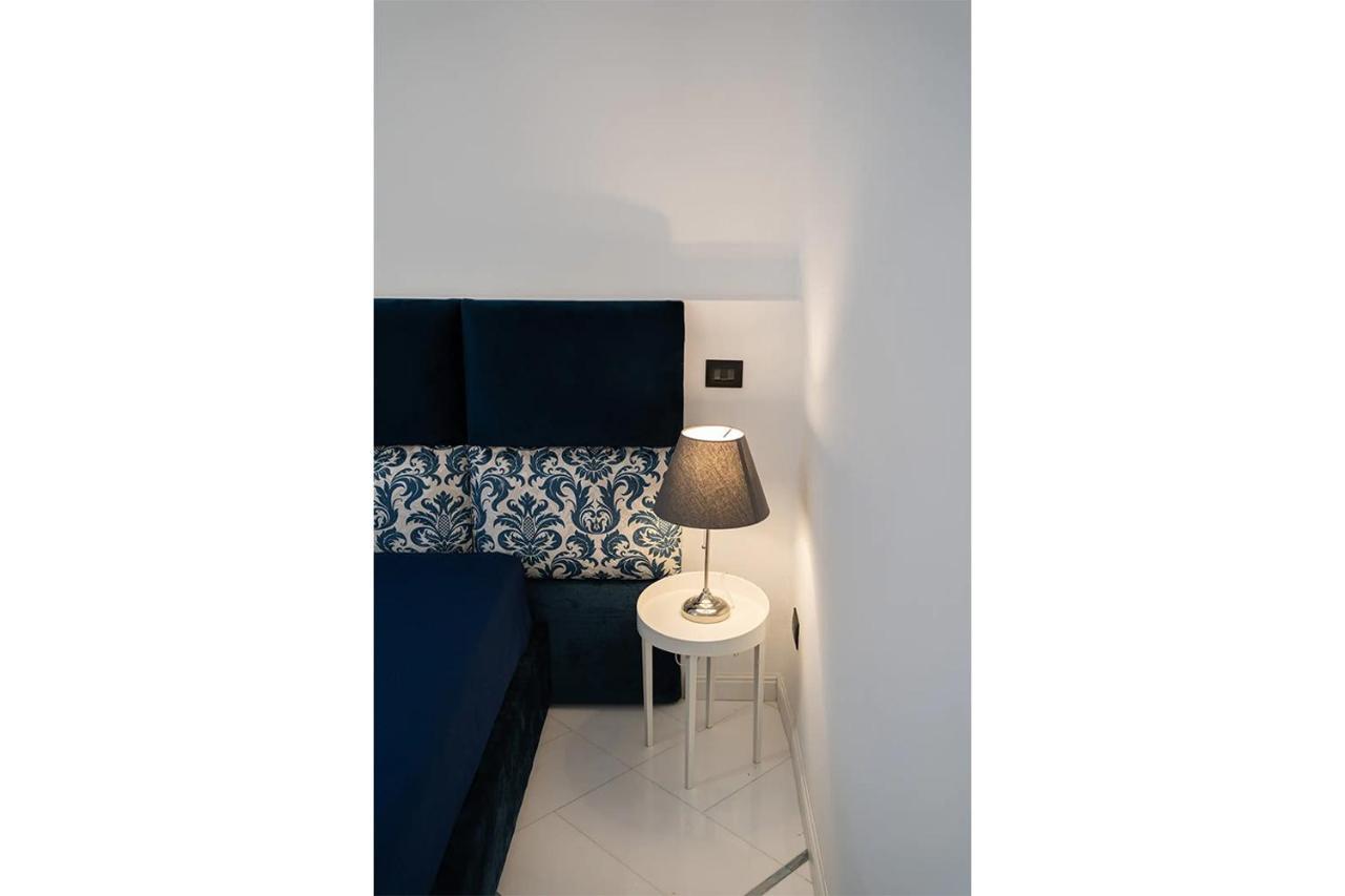 Apartments Hotel Real Suite Napoli Chiaia Mergellina Εξωτερικό φωτογραφία